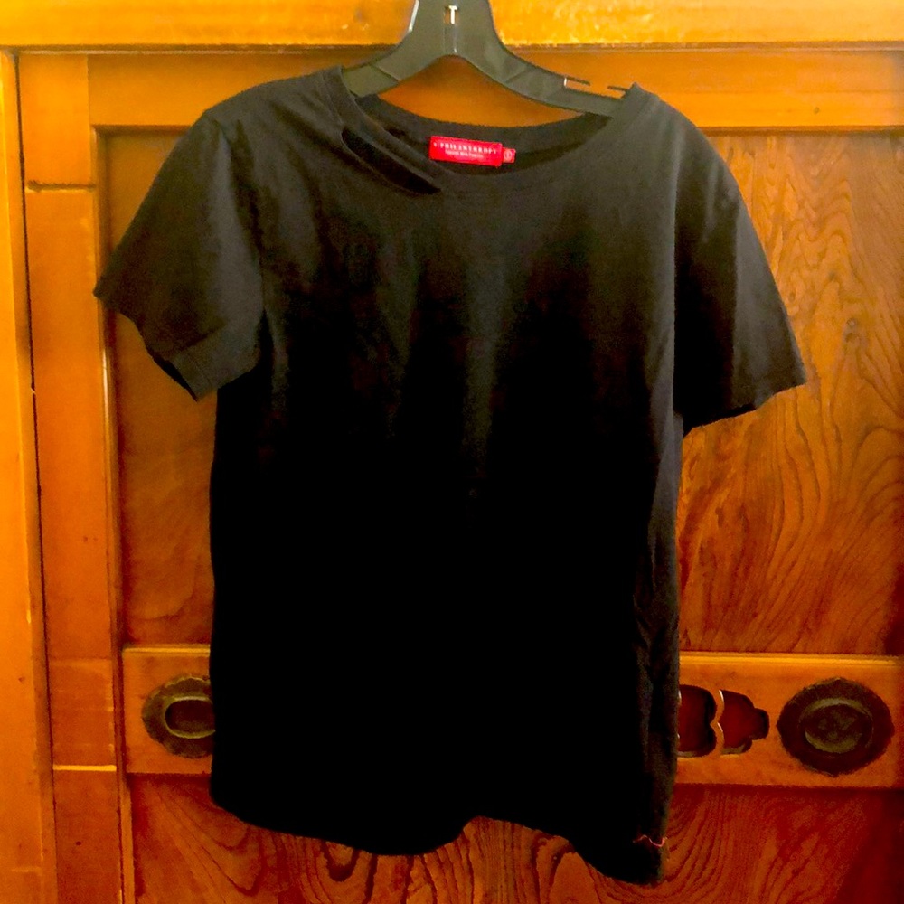 N Philanthropy black soft distressed s/s top sz S
